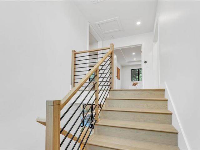 883 Rorke Way, Palo Alto CA: https://media.crmls.org/mediaz/6b63ac89-e077-4d83-865f-dc7d3e20759d.jpg