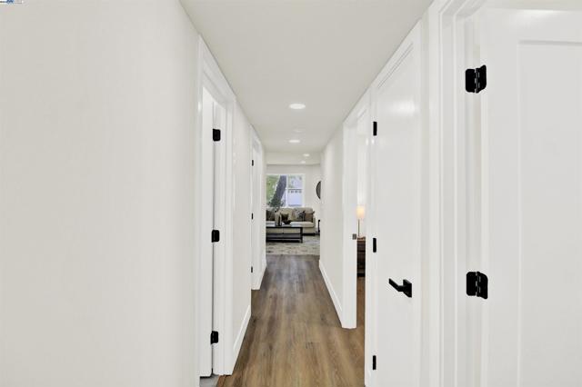 4166 Peregrine Way, Pleasanton CA: https://media.crmls.org/mediaz/6b640252-35a6-47f0-ac3b-e7af2f484c39.jpg