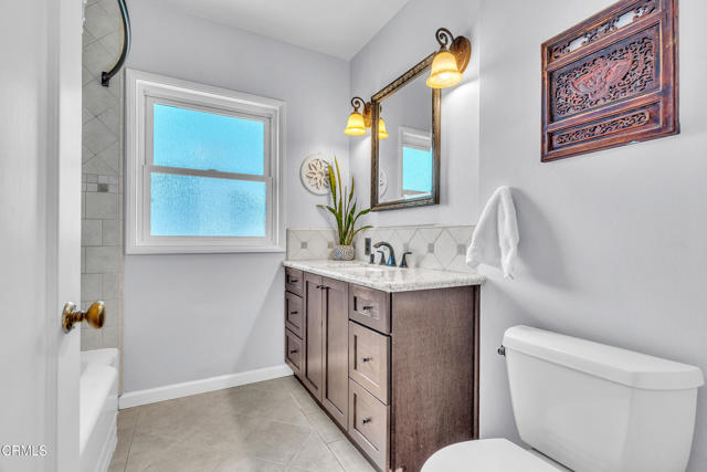208 Fowler Drive, Monrovia CA: https://media.crmls.org/mediaz/6b6481c9-bb46-443d-9a12-d764ea44e762.jpg
