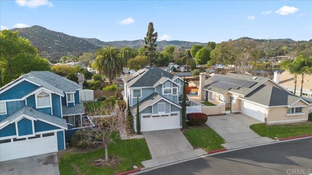 10250 New Bedford Court, Lakeside CA: https://media.crmls.org/mediaz/6b649cd9-5951-4560-bec1-0ba86738a6a6.jpg