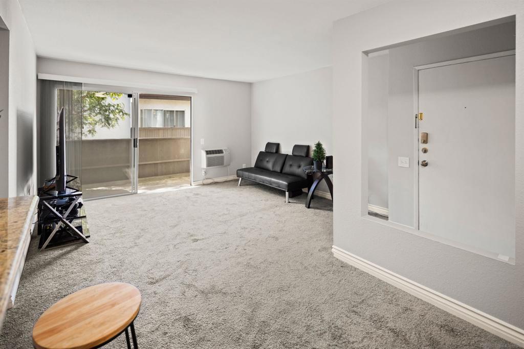 8019 Caminito De Pizza - photo 7