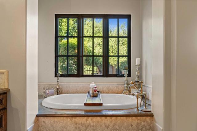 12220 Heritage Way, Gilroy CA: https://media.crmls.org/mediaz/6b665d2d-456d-4537-901c-07180fd73117.jpg