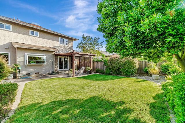 5186 Sunny Creek Drive, San Jose CA: https://media.crmls.org/mediaz/6b683541-aced-4ef2-bdba-8d761f4545cd.jpg