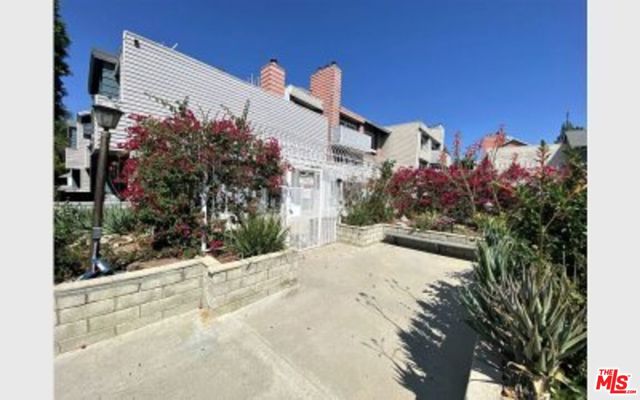 20235 Keswick Street, 206 photo 8
