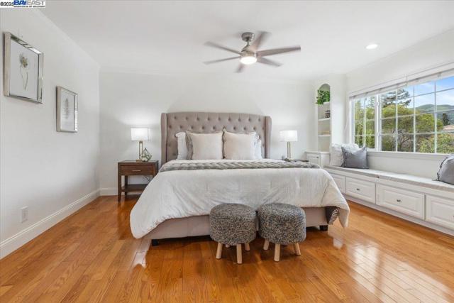297 Ludlow Pl, San Ramon CA: https://media.crmls.org/mediaz/6b695977-6fbf-4e4b-94ba-9f87da2ca48c.jpg