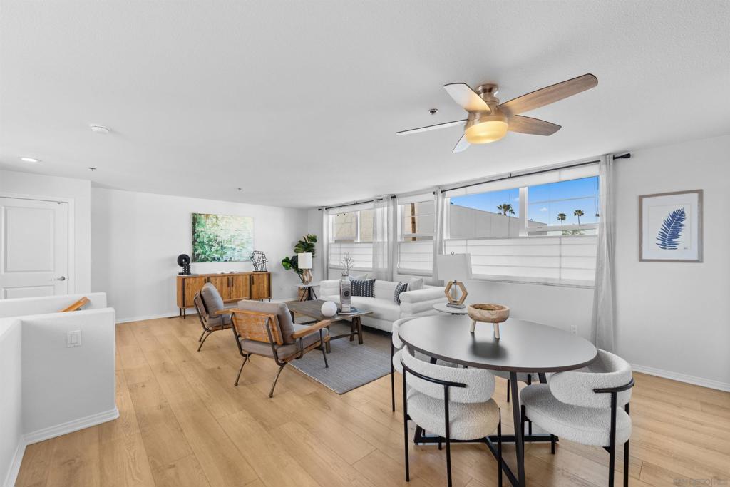 924 Hornblend St - photo 8