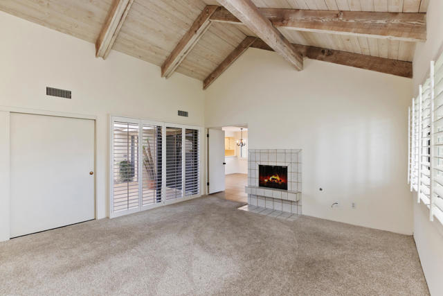 425 Forest Hills Drive, Rancho Mirage CA: https://media.crmls.org/mediaz/6b6a3f4c-fb9f-4330-85d2-19dc442b28cb.jpg