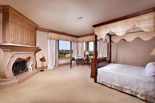 14716 Ladys Secret Drive, Rancho Santa Fe CA: https://media.crmls.org/mediaz/6b6e0a35-0cc9-4a77-88f8-cef0fd41583c.jpg