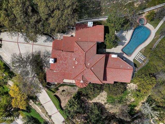 7 Bell Canyon Road, Bell Canyon CA: https://media.crmls.org/mediaz/6b6e17de-b12e-4e73-b6eb-635c51efdac6.jpg