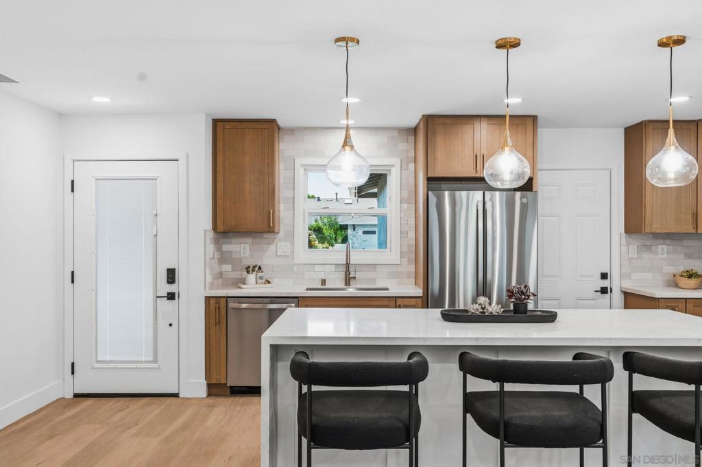 5217 Cole St - photo 4