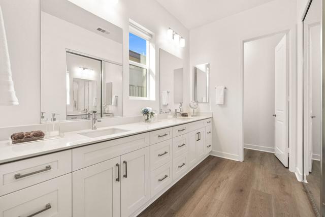 48406 Hepburn Drive, Indio CA: https://media.crmls.org/mediaz/6b7250f4-2fc3-44f9-b1f6-fe32a2a9da05.jpg