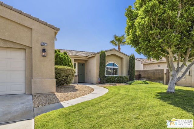 Image 3 of 38 For 27672 San Martin Street