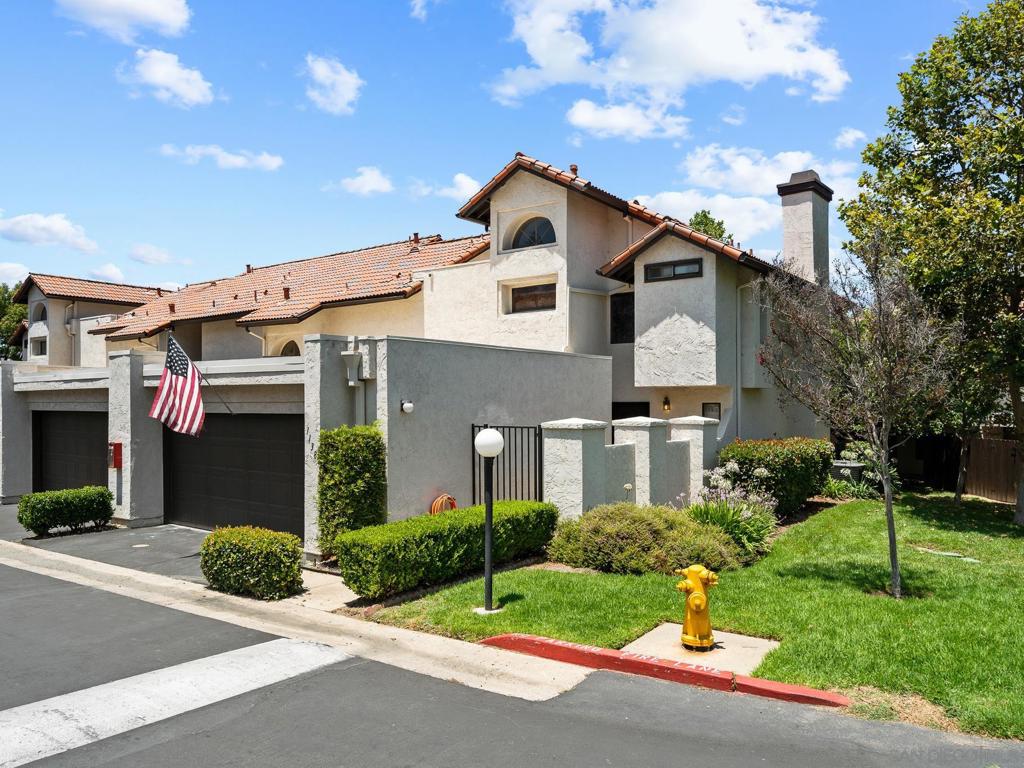 1138 Via Loma Vista