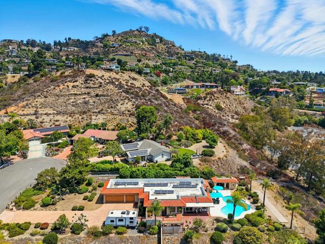 4343 Avenida Gregory, Spring Valley CA: https://media.crmls.org/mediaz/6b73b211-b70e-4121-bc6e-0377e7e1a9da.jpg