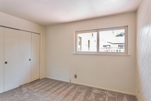 1223 La Canada Way, Salinas CA: https://media.crmls.org/mediaz/6b7436ac-a32a-4377-b557-3c3ac3b6e466.jpg