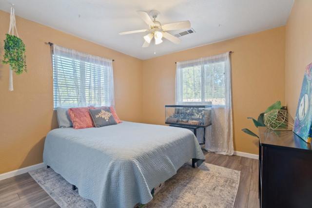 5367 Rosswood Lane, Redding CA: https://media.crmls.org/mediaz/6b7485c6-7503-47dc-a73a-23a867a770eb.jpg