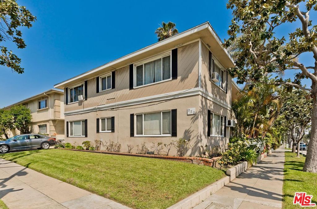 272 S Doheny Drive, Beverly Hills, CA 90211