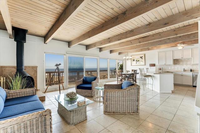 617 Beach Drive, Aptos CA: https://media.crmls.org/mediaz/6b74e1f2-e5c6-4db1-8b3d-fa25d459932e.jpg
