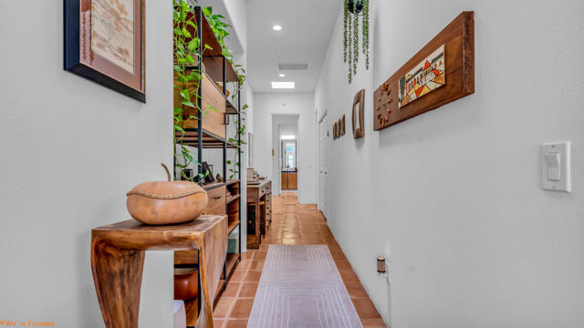 77440 Calle Ensenada, La Quinta CA: https://media.crmls.org/mediaz/6b759b18-7f63-4e3f-b4db-cd614ad8baeb.jpg