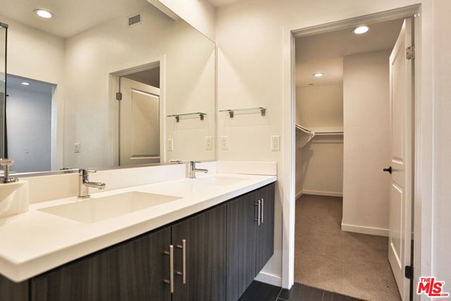 2068 Cerro Gordo Street, Los Angeles CA: https://media.crmls.org/mediaz/6b75d91a-5247-418b-ba86-4baef905f912.jpg