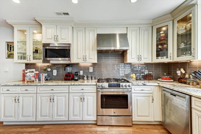792 Marlin Avenue, Foster City CA: https://media.crmls.org/mediaz/6b75fbb0-03c1-4b8f-af12-3446df57f95d.jpg