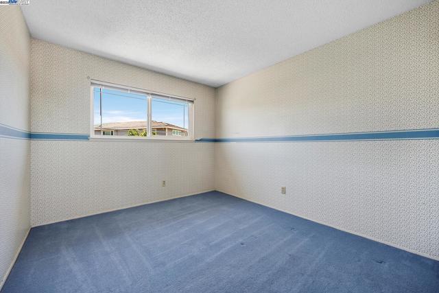426 El Caminito, Livermore CA: https://media.crmls.org/mediaz/6b762c2f-a772-4548-92f2-ab47ca0b9a86.jpg