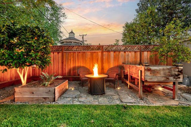 843 S Genevieve Lane, San Jose CA: https://media.crmls.org/mediaz/6b771d87-75e6-474c-be4d-53f87401c6ea.jpg