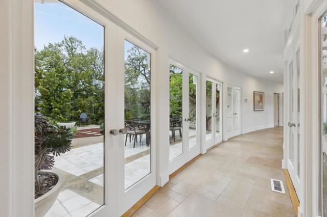 24292 Elise Court, Los Altos Hills CA: https://media.crmls.org/mediaz/6b772df6-8261-4d5f-8bff-13edab217bdd.jpg