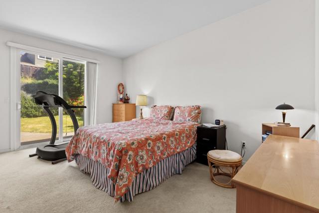 1085 Oakpoint Drive, Bay Point CA: https://media.crmls.org/mediaz/6b779d00-80e3-474d-8125-2306cafbb14f.jpg