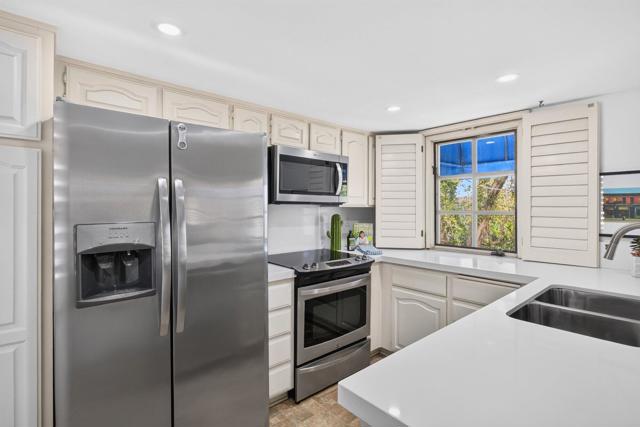 500 E Amado Road #313, Palm Springs, CA 92262
