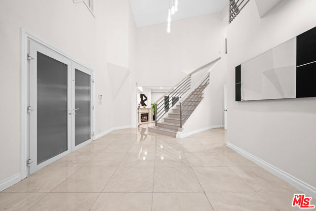 Drew Fenton | 1121 Roberto Lane Los Angeles CA | MLS: 7531913