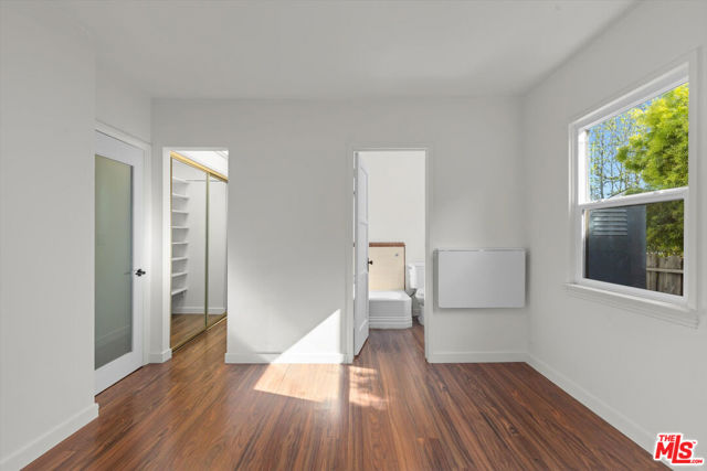 711 Pier Avenue, Santa Monica CA: https://media.crmls.org/mediaz/6b792c52-2ba1-4691-ab96-31d283a20758.jpg