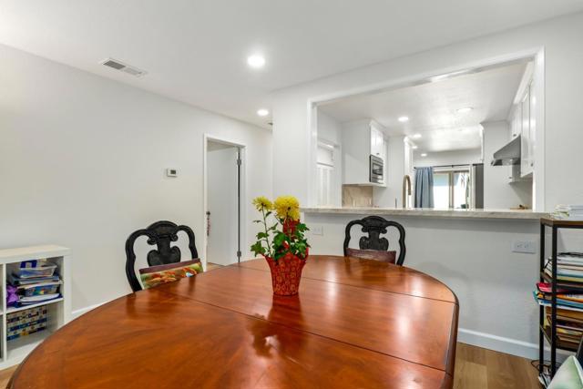 6142 Montgomery Place, San Jose CA: https://media.crmls.org/mediaz/6b793927-ebfc-4f70-b88a-dc9a37e71b0a.jpg