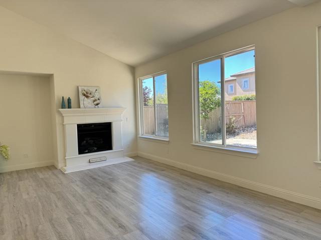Image 11 of 37 For 7045 Tarvisio Way