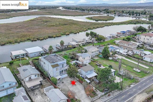 3824 Stone Rd, Bethel Island CA: https://media.crmls.org/mediaz/6b7b9d5d-86c6-4b54-8e2e-0f1efda3cdf5.jpg