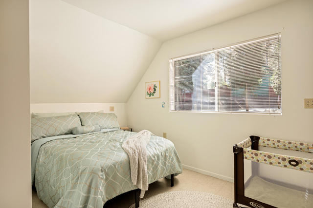 31522 Cedarwood Drive, Running Springs, CA 92382