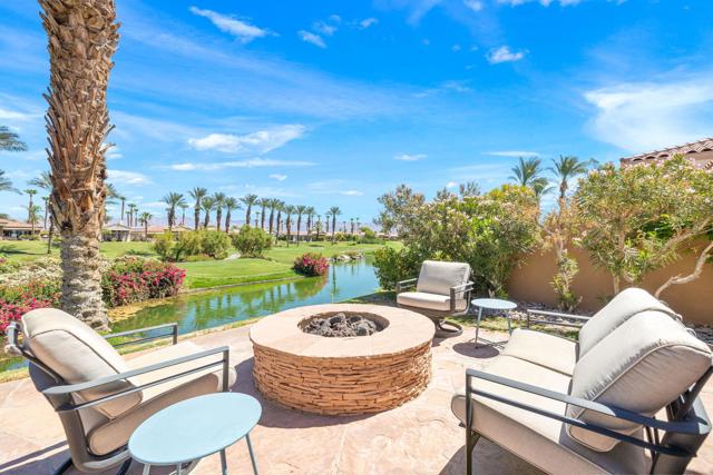 461 White Horse Trail, Palm Desert CA: https://media.crmls.org/mediaz/6b7bf9f4-692e-4825-9eac-8f1138f74463.jpg