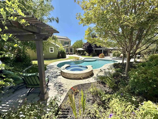 1164 Lexington Way, Livermore CA: https://media.crmls.org/mediaz/6b7d74a9-b284-4577-bebf-ca4cd87d2b6b.jpg