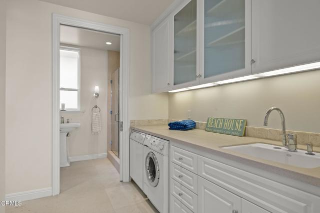 1135 Capri Way, Oxnard CA: https://media.crmls.org/mediaz/6b7e0a4e-3c15-4f3c-a670-f26130209bcb.jpg