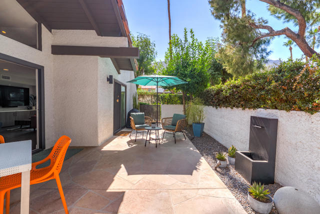 Image 21 of 36 For 290 San Jose Road 52