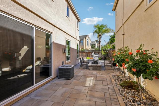 Image 32 of 67 For 2222 Montevoit Court