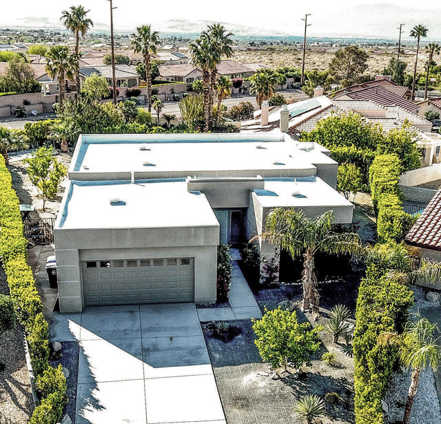 64977 Barnes Court, Desert Hot Springs CA: https://media.crmls.org/mediaz/6b7eac1a-a5f8-4293-9270-5acaa1888fdd.jpg