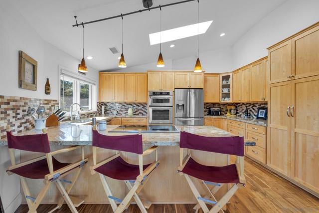 4667 Luneta View Rd, Julian CA: https://media.crmls.org/mediaz/6b7eb6f5-6e80-42ed-8f29-8c13fa086c45.jpg