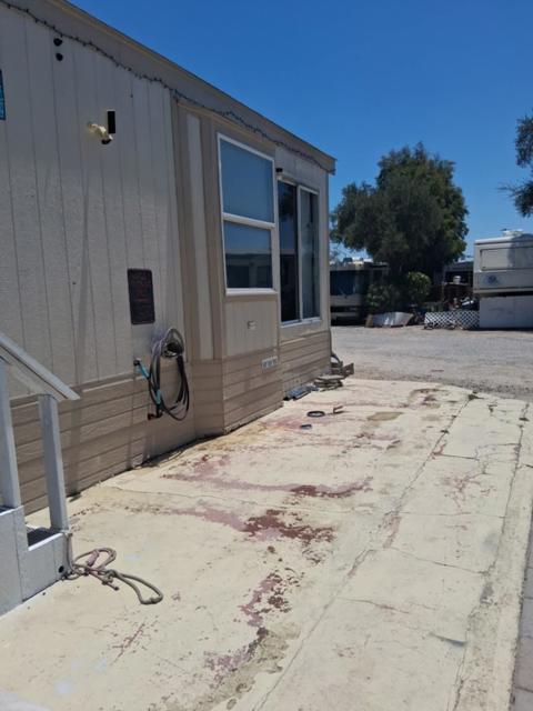 14881 Palm Drive, Desert Hot Springs CA: https://media.crmls.org/mediaz/6b7efe30-e6e0-4fa1-b208-061e2adefd91.jpg