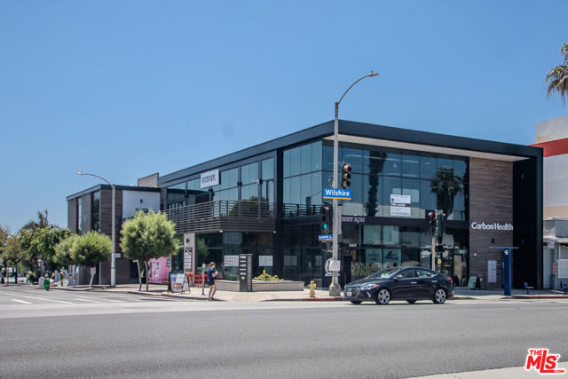1147 Centinela Avenue, Santa Monica CA: https://media.crmls.org/mediaz/6b7f5f00-768d-4613-820c-6a7af8e57f6f.jpg