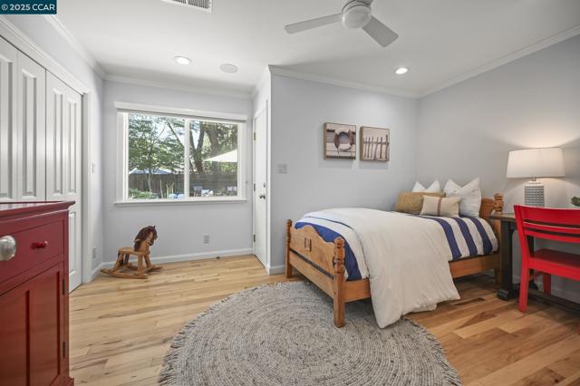 3 Green Valley Ct, Danville CA: https://media.crmls.org/mediaz/6b807164-11f1-4aa1-94fe-13b5496ca008.jpg