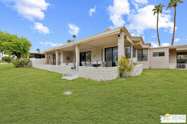 68095 Seven Oaks Place, Cathedral City CA: https://media.crmls.org/mediaz/6b818703-e230-4509-922a-59bc6c0107a2.jpg