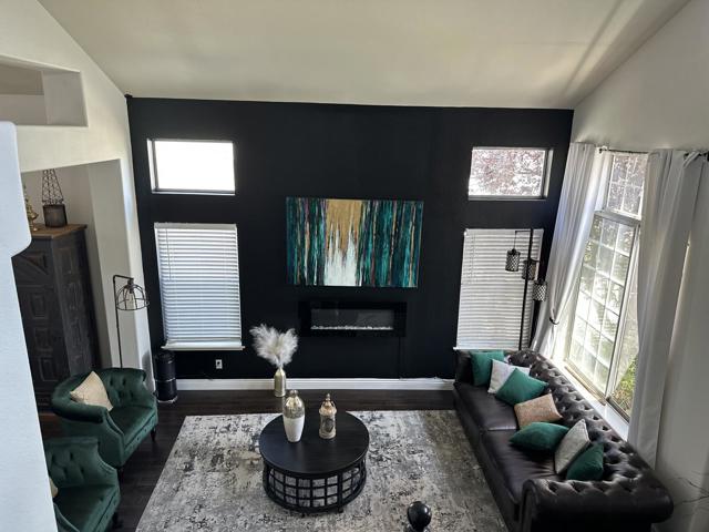 9357 Rodeo Drive, Gilroy CA: https://media.crmls.org/mediaz/6b818f4f-1c7c-457b-84af-3e37c72ef117.jpg