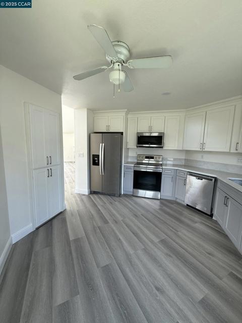 797 Orinda Ct, Fairfield CA: https://media.crmls.org/mediaz/6b84161d-98dd-45f5-9cdd-324b3864ed69.jpg