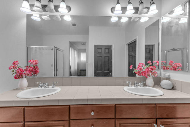 Image 29 of 67 For 37411 Bosley Street